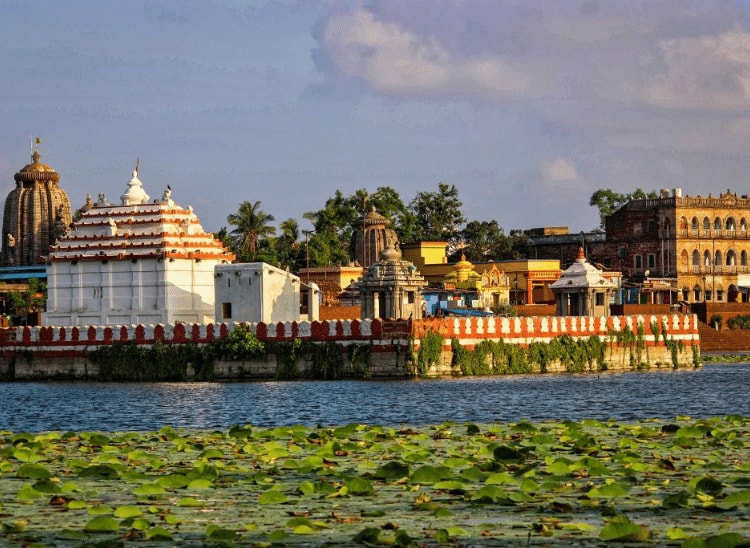 The Brahma Temple in Bhubaneswar is positioned within the japanese embankment of the Bindusara River.